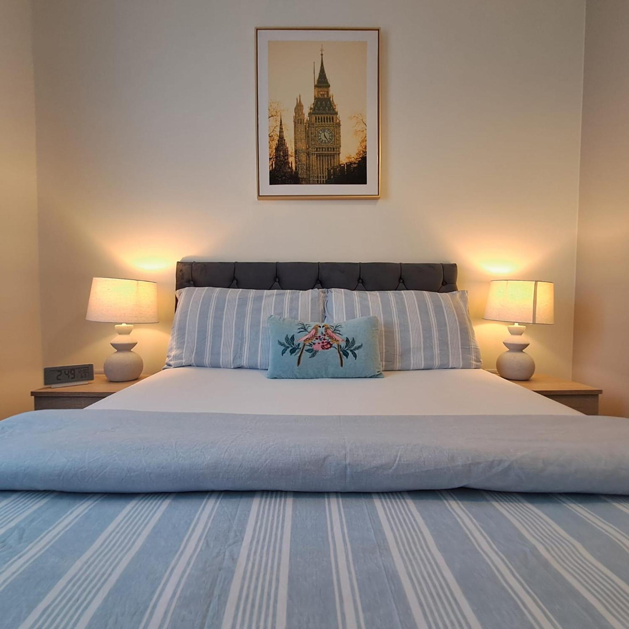 Cozy Bedroom In Lucan, Dublin Eksteriør bilde